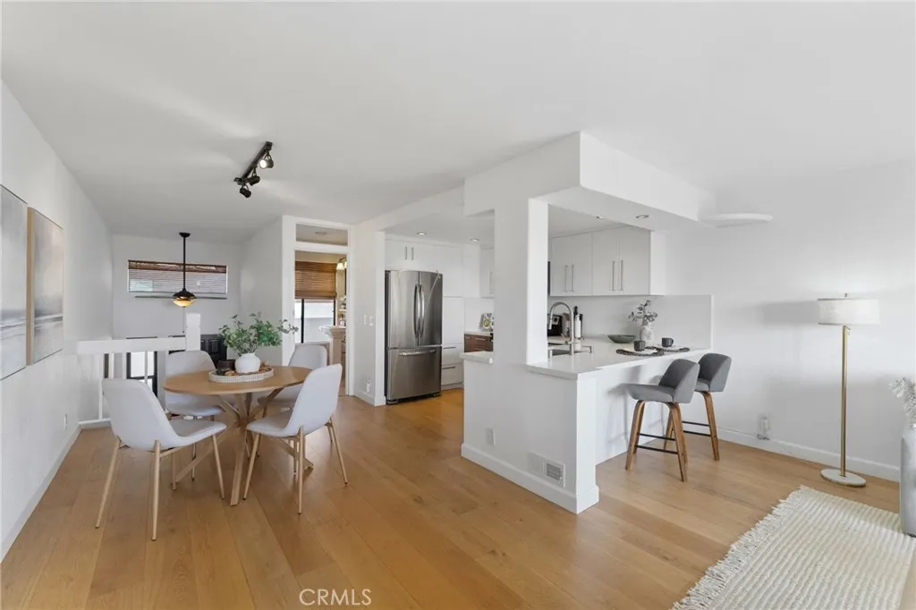 https://cdn.realtyfeed.com/cdn/127/306708289/64f76307003465547937beee840c4821.webp