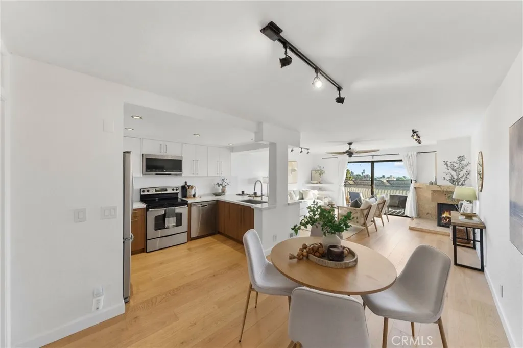 https://cdn.realtyfeed.com/cdn/127/306708289/858cae6079fc89d1e512c2d55d15bfeb.webp