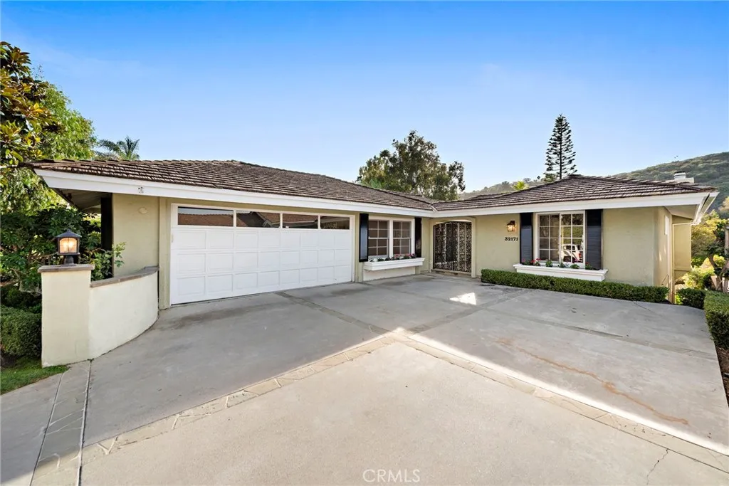 32171 E Nine Drive