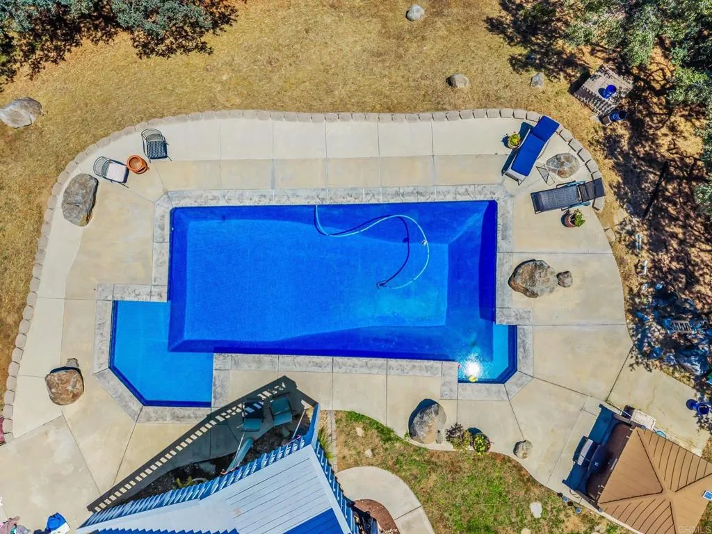 https://cdn.realtyfeed.com/cdn/127/306708337/8cb294d0605f01dbbc95abaf4c3a6354.webp