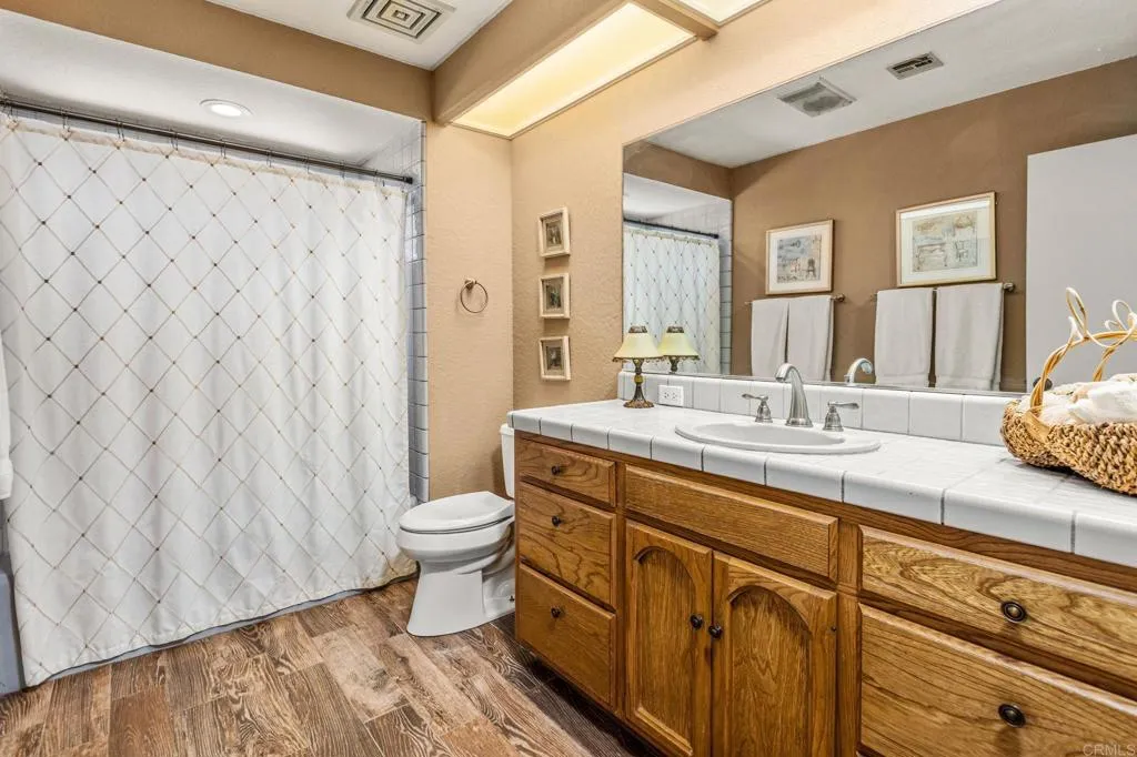https://cdn.realtyfeed.com/cdn/127/306708337/8e86cc38022fbee6bc01f1650205e8e5.webp