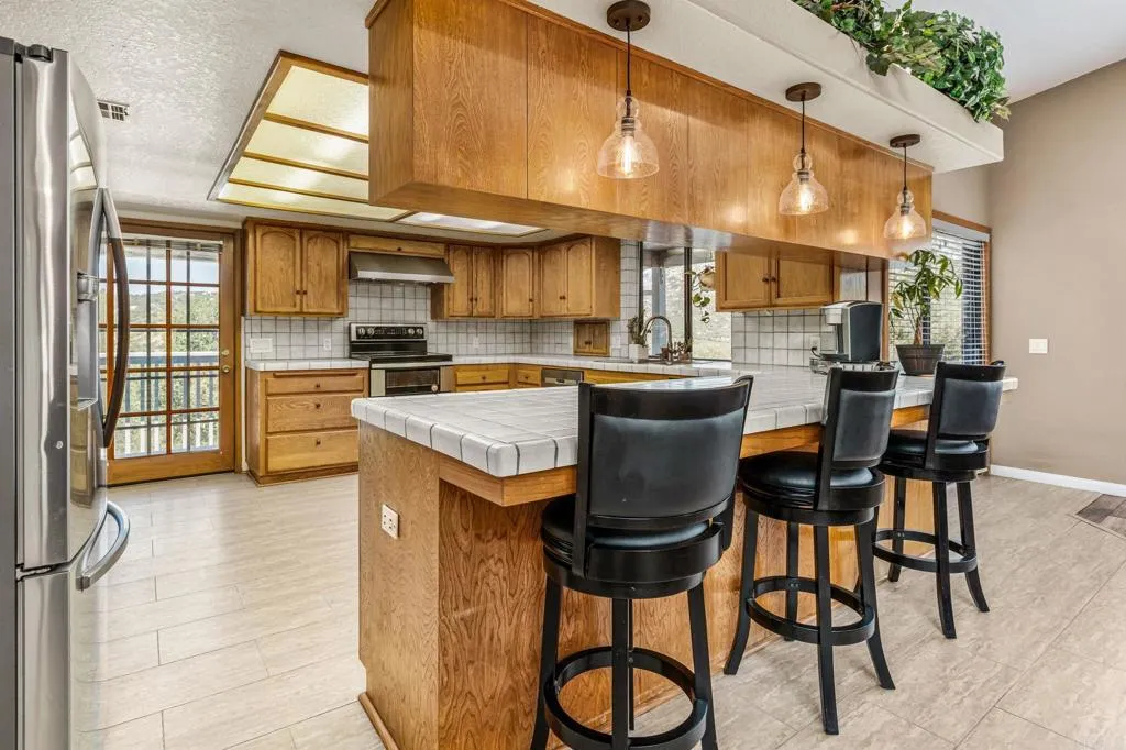https://cdn.realtyfeed.com/cdn/127/306708337/bdc61005289055f92b513f9327550601.webp