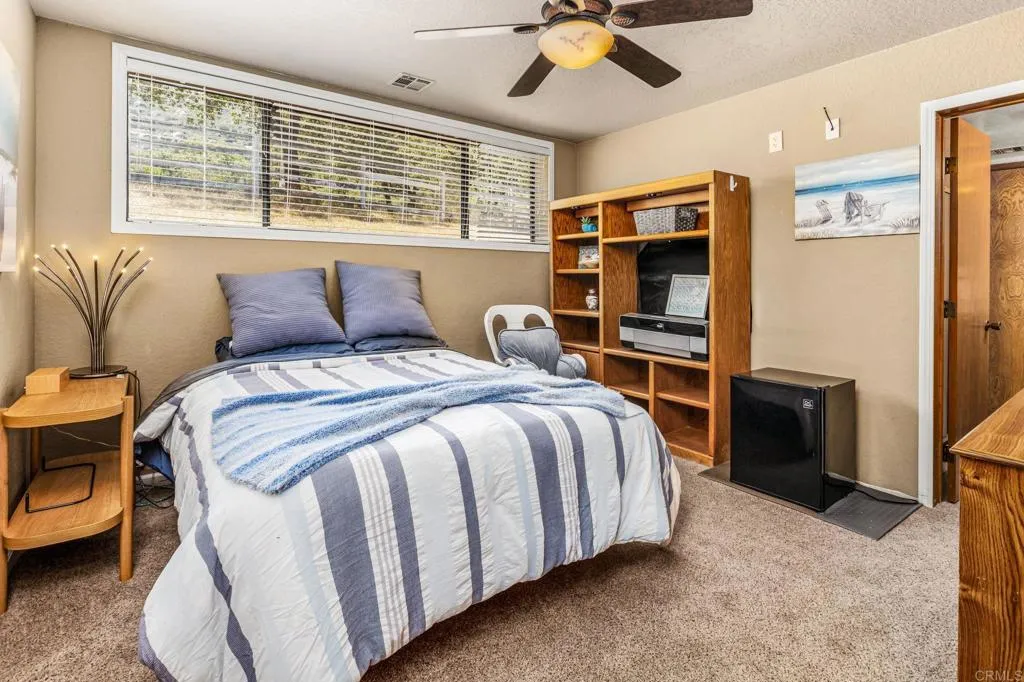 https://cdn.realtyfeed.com/cdn/127/306708337/e18696c0810a9c197ec8d0a902ad7bef.webp