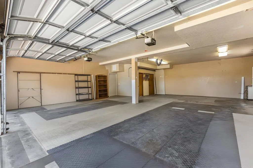 https://cdn.realtyfeed.com/cdn/127/306708337/fd17c6b6340739a47682a83796135549.webp