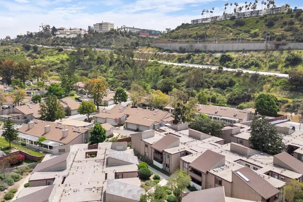 https://cdn.realtyfeed.com/cdn/127/306708389/e8a6e85f56195bcddc99becefaa5c10a.webp