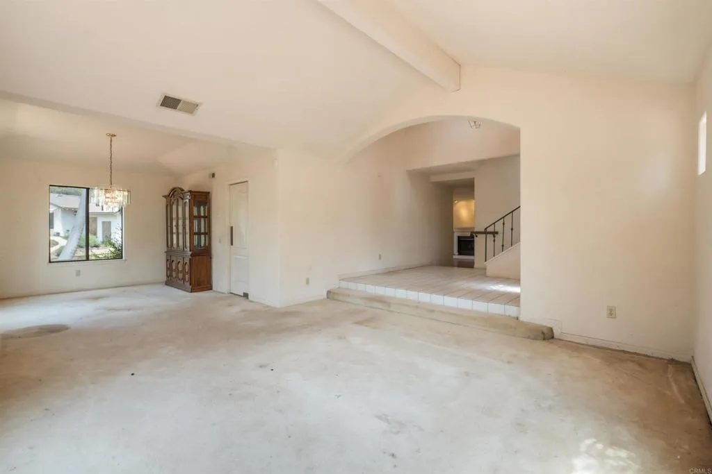 https://cdn.realtyfeed.com/cdn/127/306708418/a1a89e2f483c6940d5f0a23ce49a7116.webp