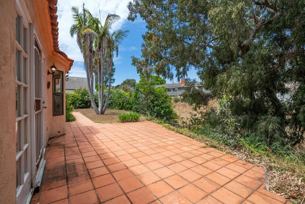 https://cdn.realtyfeed.com/cdn/127/306708418/d2557b2c96baff096154e9e65cb4afa0.webp