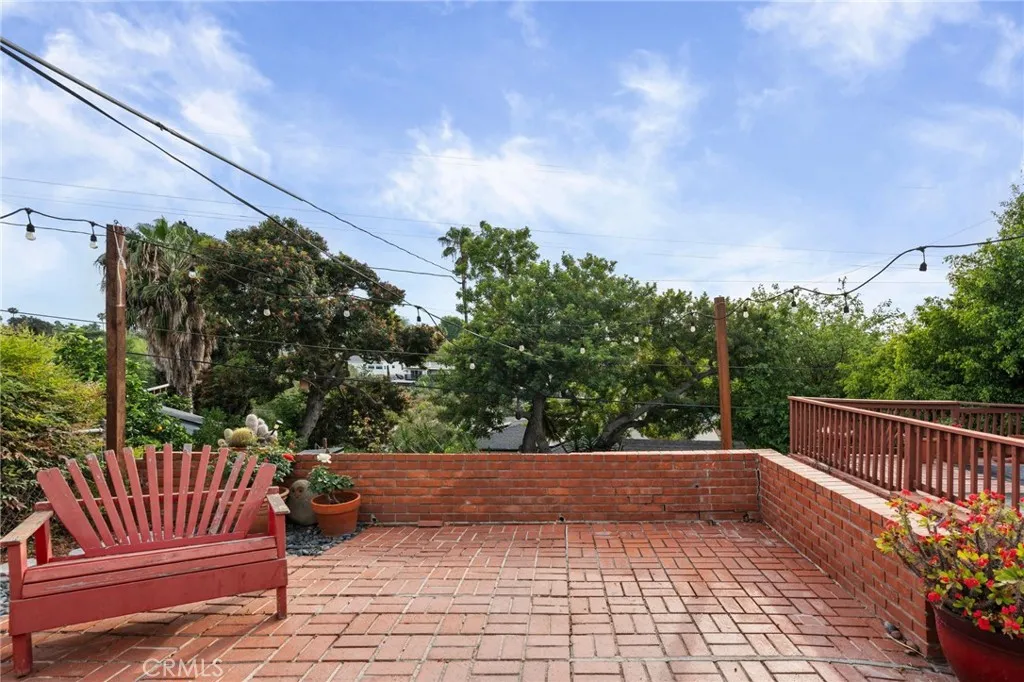 https://cdn.realtyfeed.com/cdn/127/306708419/28f7fcb2054401a76533d49aa43eade5.webp