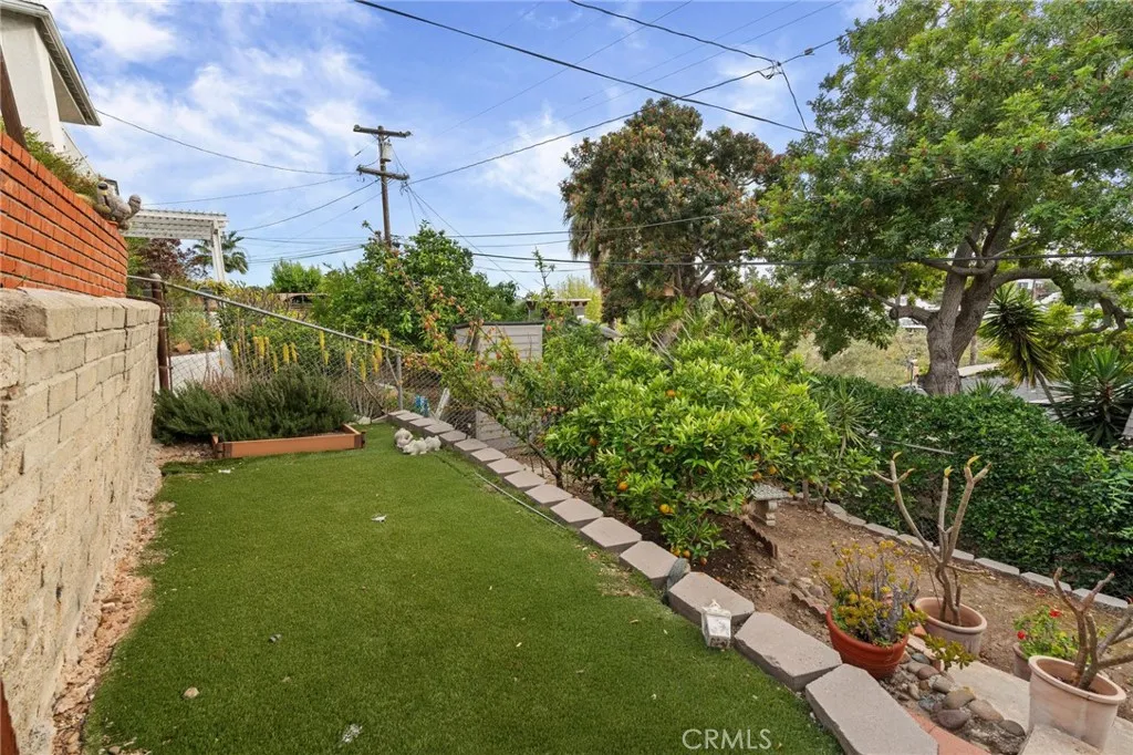 https://cdn.realtyfeed.com/cdn/127/306708419/917a7a15887756ce3fa8c2c10a8c8d47.webp
