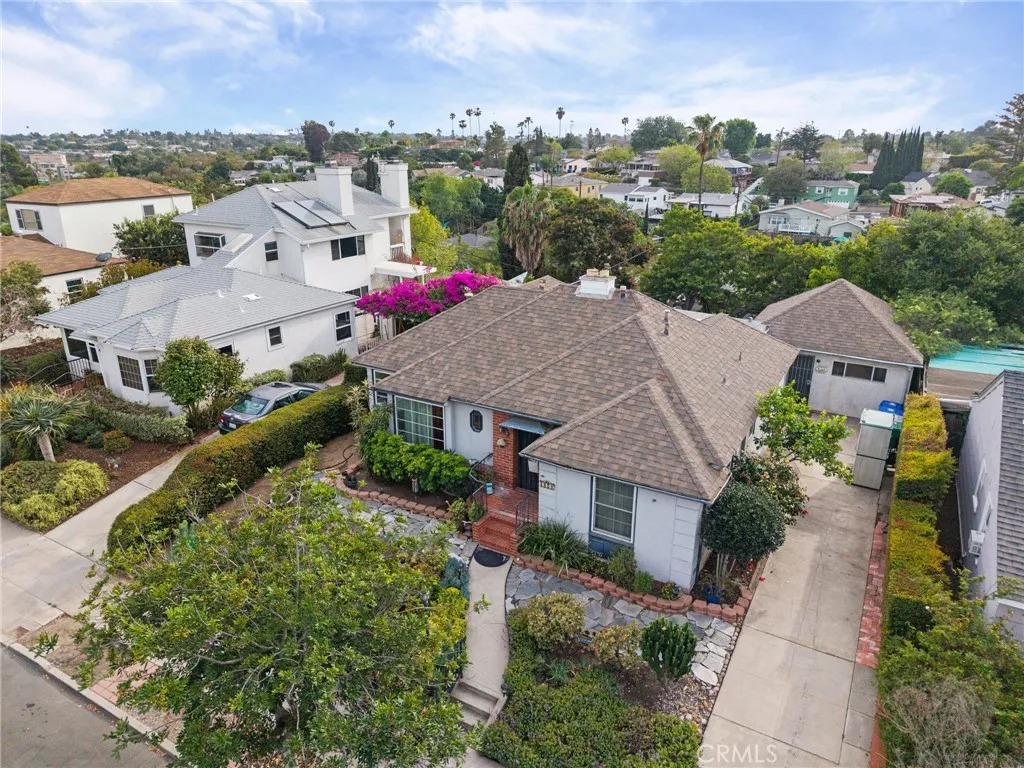 https://cdn.realtyfeed.com/cdn/127/306708419/bd3683ad83b9672d84dc07703dfe3d46.webp