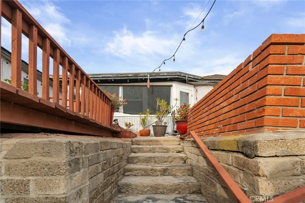 https://cdn.realtyfeed.com/cdn/127/306708419/c0fc0805eea1b27546cf9ecafc64c207.webp