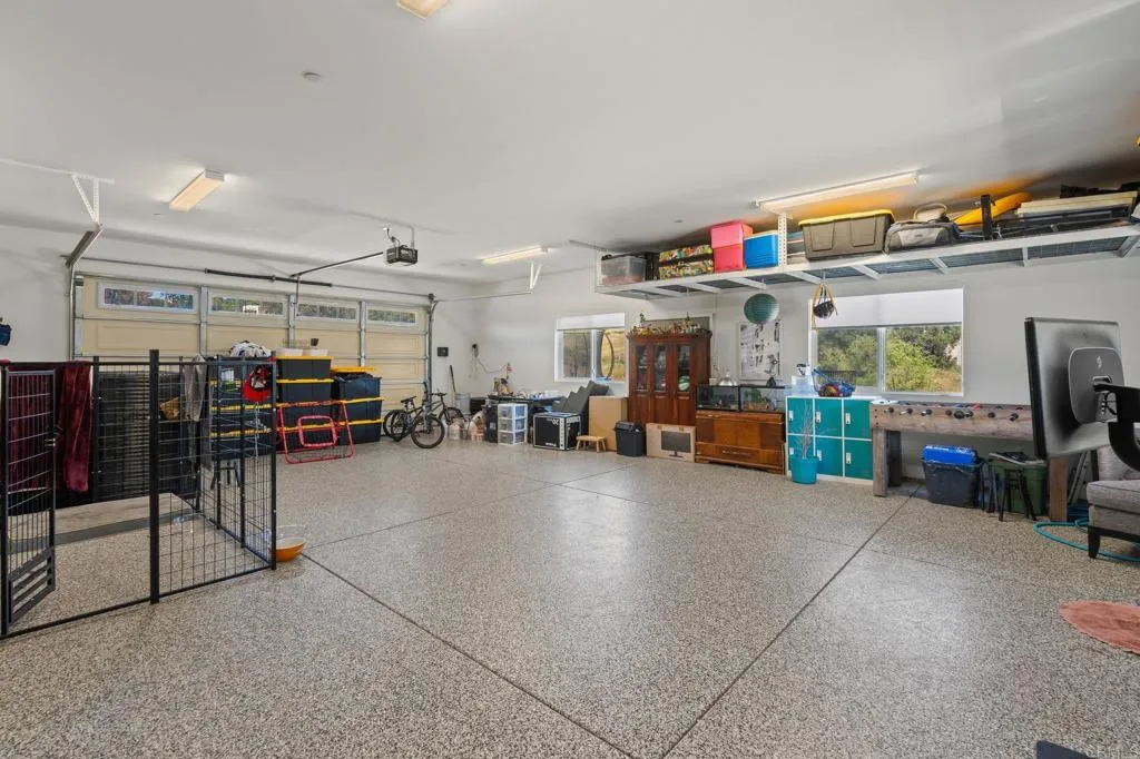 https://cdn.realtyfeed.com/cdn/127/306708469/2960fa8b39bdced746fded95b8901d5a.webp