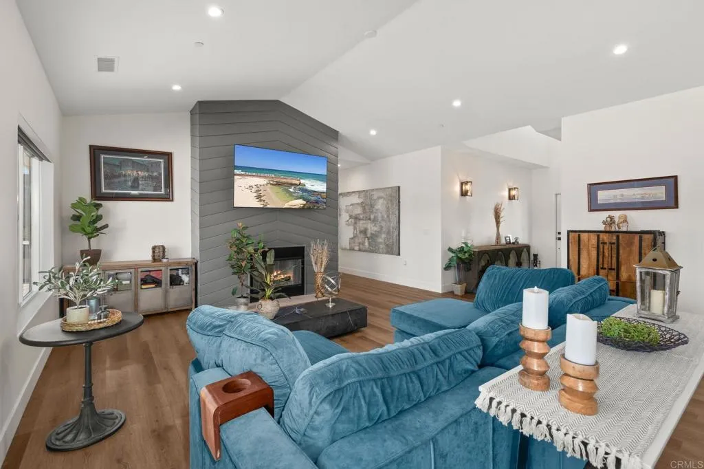 https://cdn.realtyfeed.com/cdn/127/306708469/425f679f823ad67b012bb7441f822e54.webp