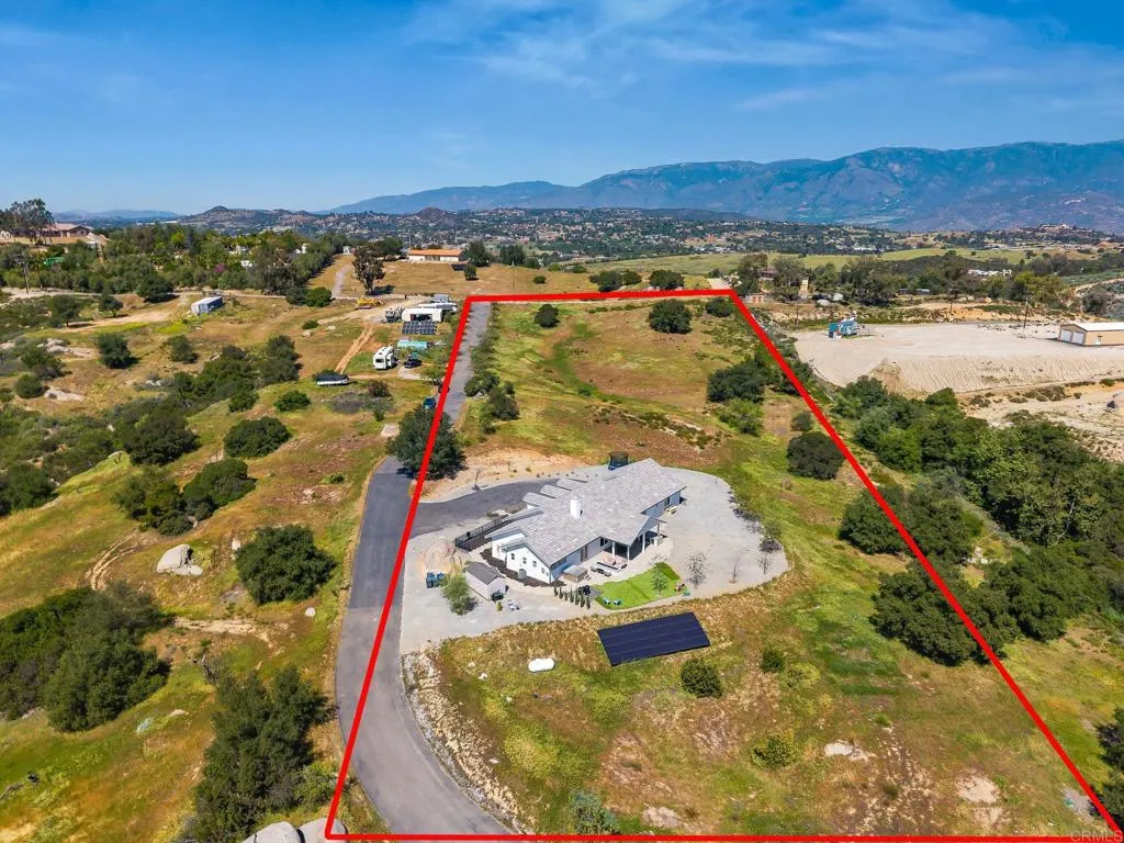https://cdn.realtyfeed.com/cdn/127/306708469/4a5f3531366c59cb26650e0f9f2a6214.webp