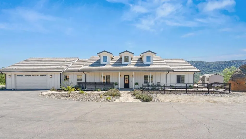 https://cdn.realtyfeed.com/cdn/127/306708469/4ad3d112832d22d2d62b639afe6d8eb4.webp