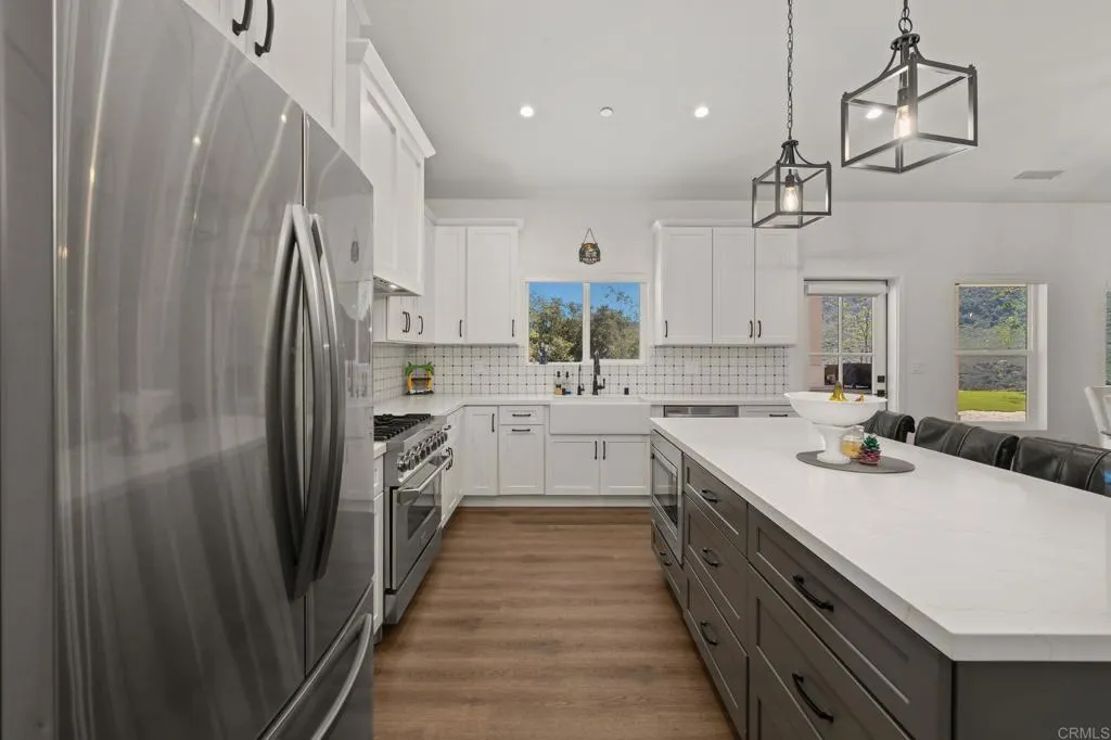 https://cdn.realtyfeed.com/cdn/127/306708469/6b7a1f2678343c6ca65b4baae8e708f2.webp