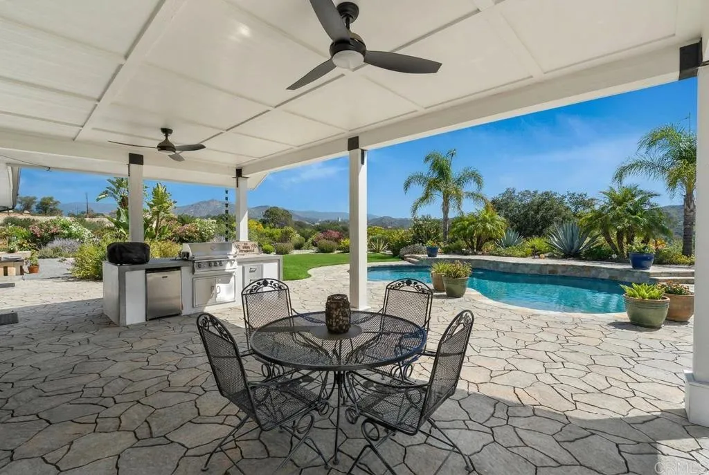 https://cdn.realtyfeed.com/cdn/127/306708469/a4b3261380b6c38a8f02f07f6f872f79.webp