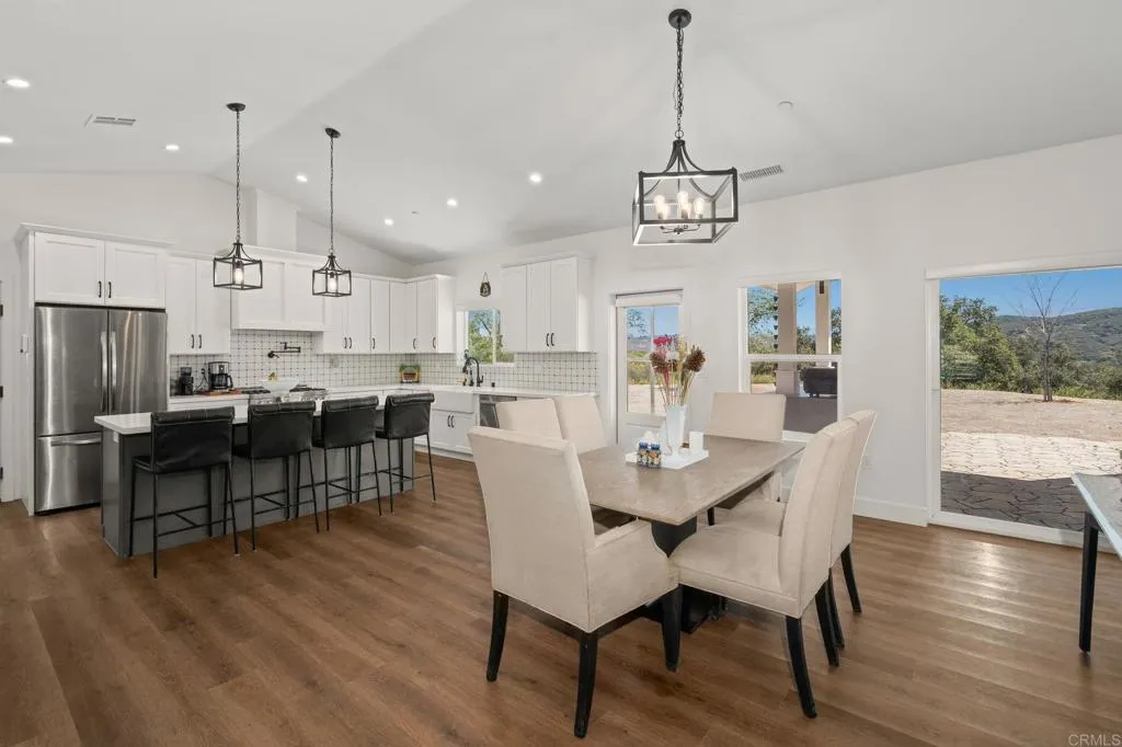 https://cdn.realtyfeed.com/cdn/127/306708469/a83c88537633deb54d6bfd1a2d2e3383.webp