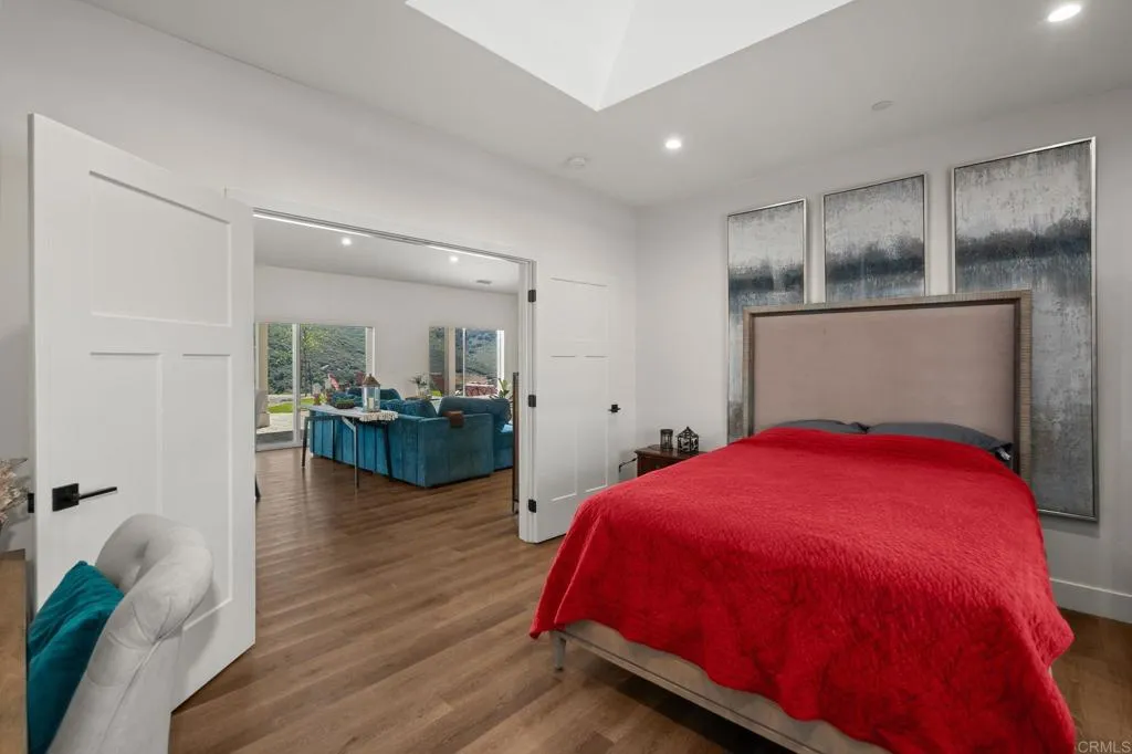 https://cdn.realtyfeed.com/cdn/127/306708469/b73d1bff1d68cfdcc161093184701860.webp