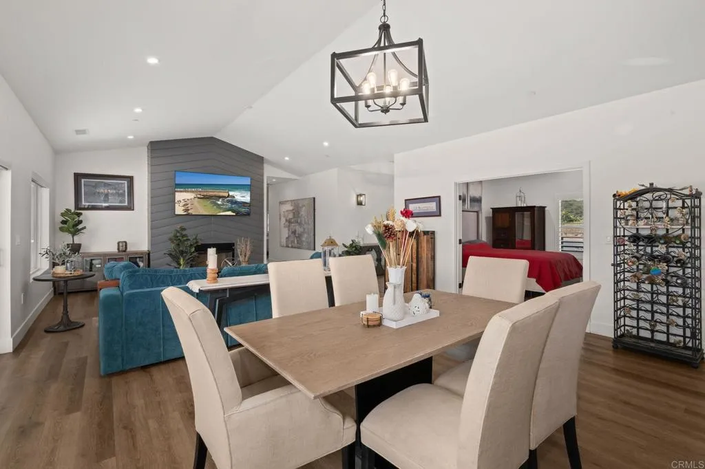 https://cdn.realtyfeed.com/cdn/127/306708469/d342a95e5225ddf4235e6102a2fa4781.webp