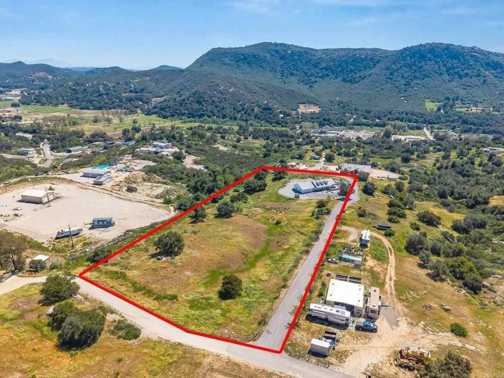 https://cdn.realtyfeed.com/cdn/127/306708469/da9b66dfa9cd98f54d335025707fc03e.webp
