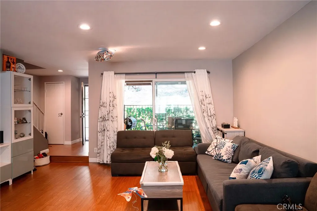 Burbank, CA 91504