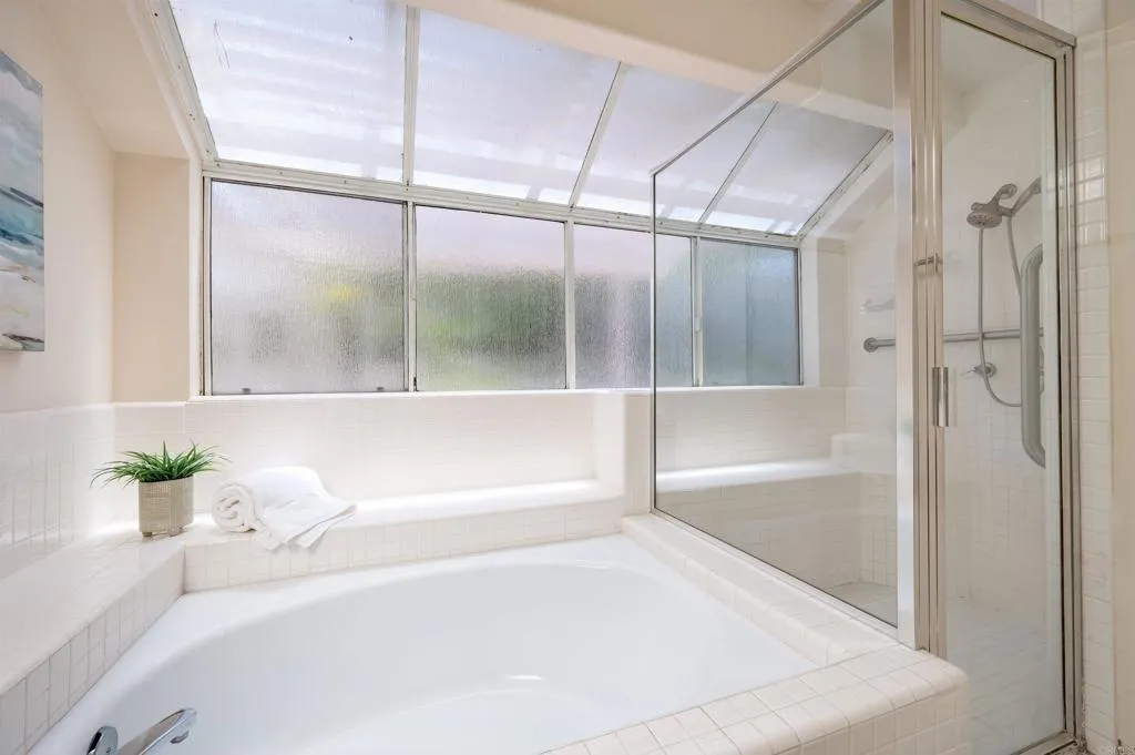 https://cdn.realtyfeed.com/cdn/127/306708478/4f79123c8b3d8a4f033140047e035ded.webp