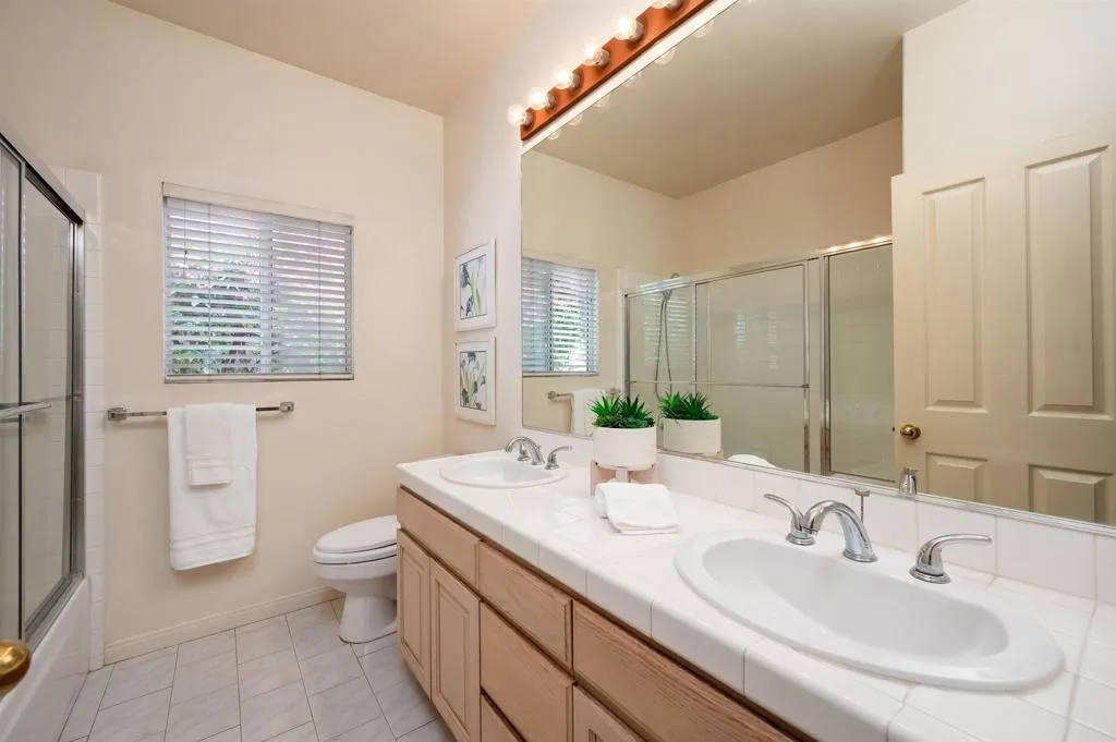 https://cdn.realtyfeed.com/cdn/127/306708478/dfc7837a9d728d6e8a6e9b01d1d7aa6b.webp