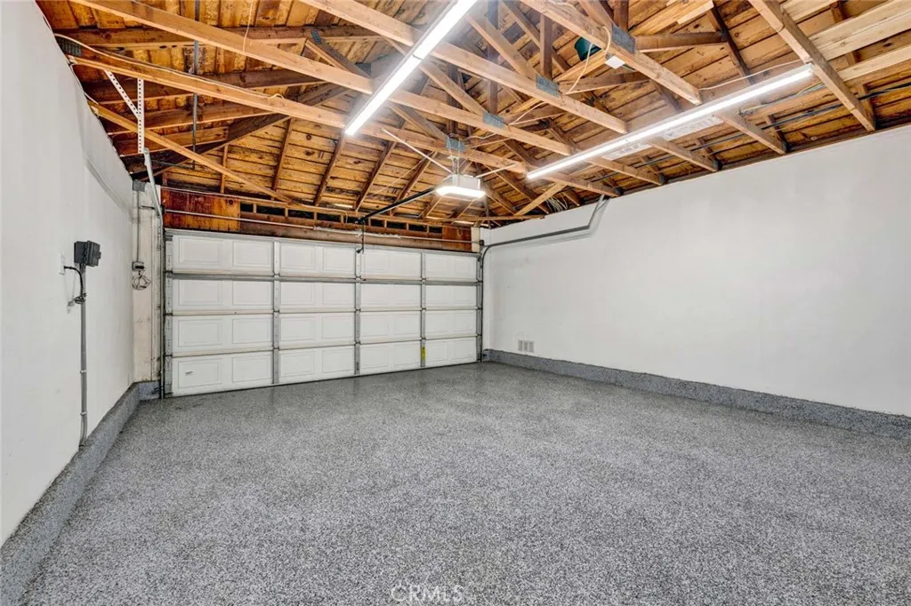 https://cdn.realtyfeed.com/cdn/127/306708485/27b9c1d6548adbe2ea4a858e9c41fb61.webp
