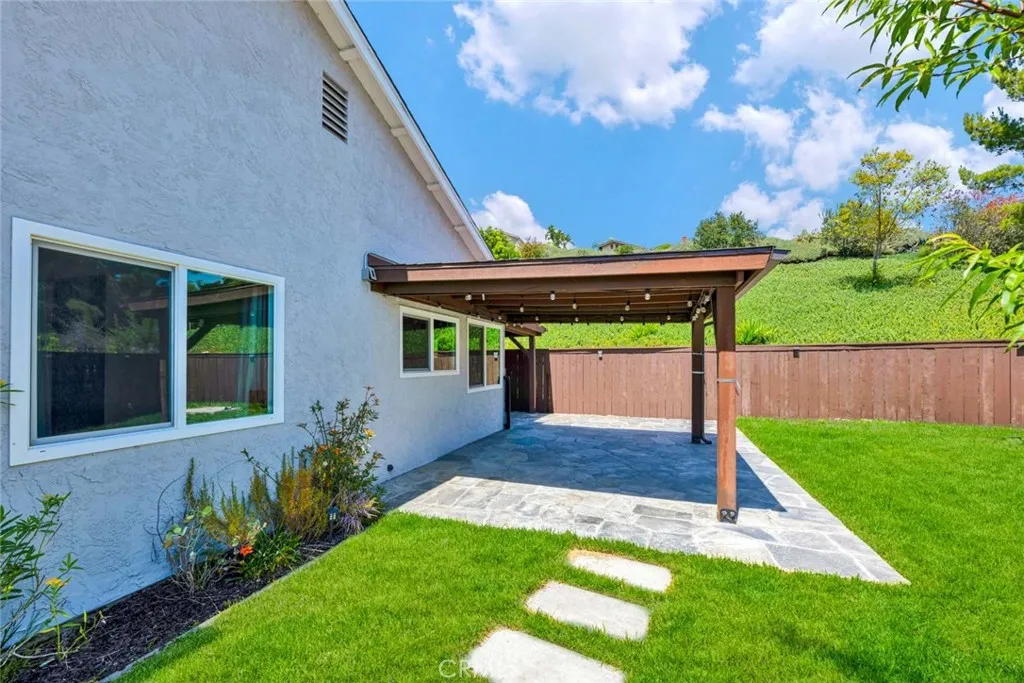 https://cdn.realtyfeed.com/cdn/127/306708485/34dc68f58ae1a9420615396016d92f31.webp