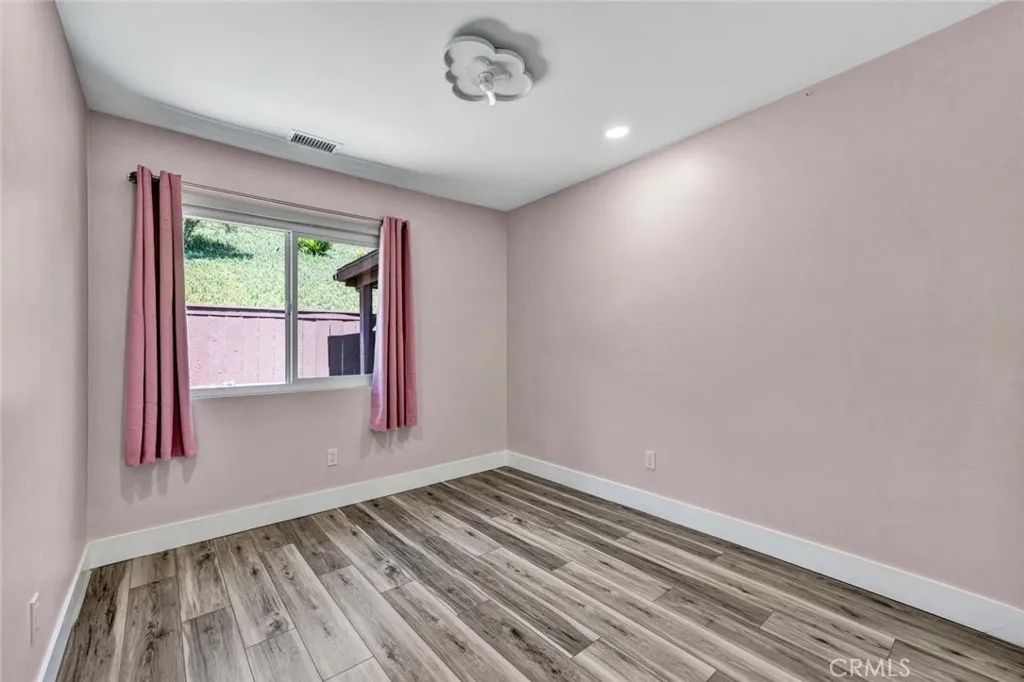 https://cdn.realtyfeed.com/cdn/127/306708485/6b3fb7f0d13282d499975cebff0f25f4.webp