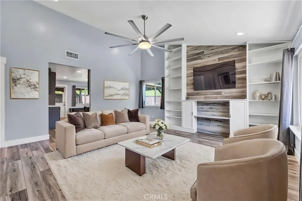 https://cdn.realtyfeed.com/cdn/127/306708485/bf0c1015aeee85ad08a3e4004c699172.webp