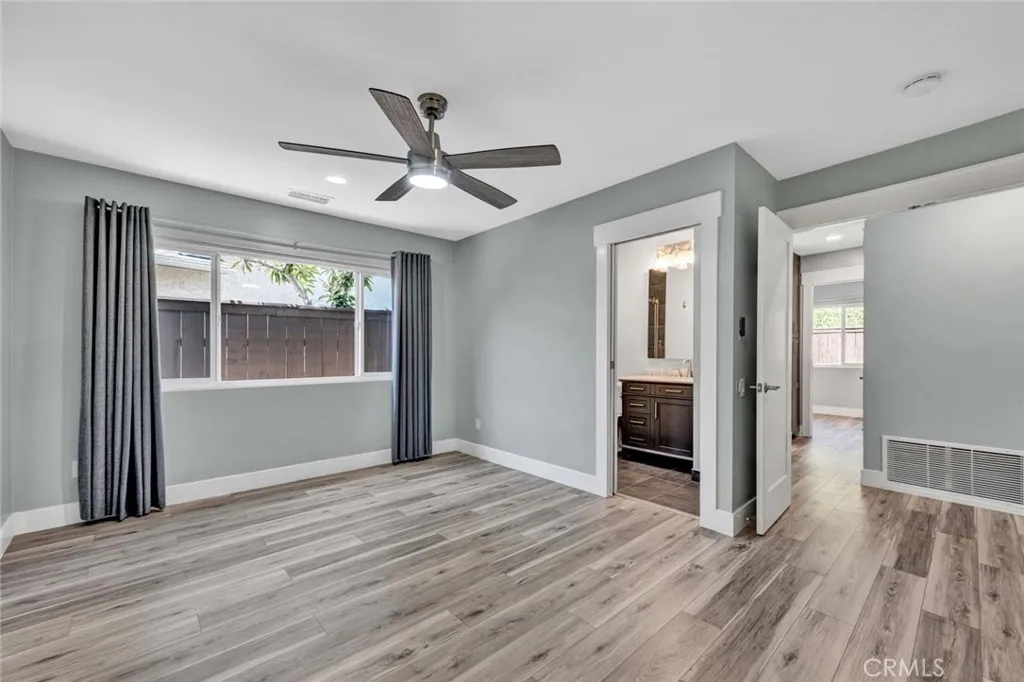 https://cdn.realtyfeed.com/cdn/127/306708485/ef697a8dc1c53ca41b24049fb5078d7c.webp