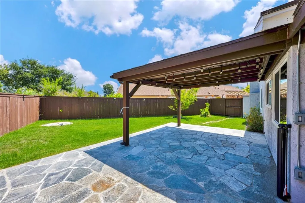 https://cdn.realtyfeed.com/cdn/127/306708485/f99edaca8f6505f464e5c75045ca2ce3.webp