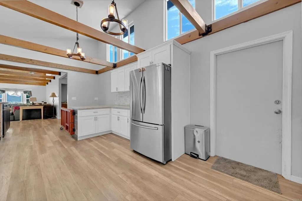 https://cdn.realtyfeed.com/cdn/127/306708596/48686dfd163c79a9016828f9feaab9f7.webp