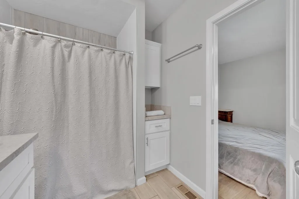 https://cdn.realtyfeed.com/cdn/127/306708596/9643752b6172a788bd6da0d9c9e97fb2.webp