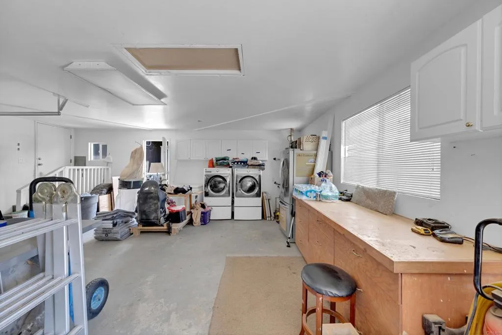 https://cdn.realtyfeed.com/cdn/127/306708596/9e86d19cebbcb5a9a8274661e366b3dd.webp