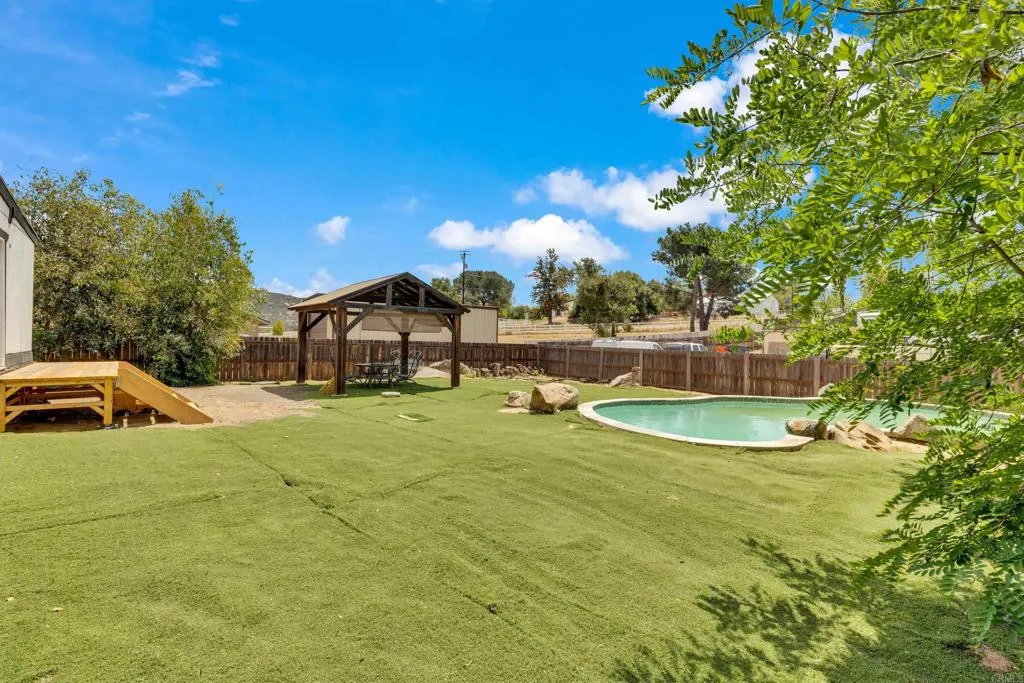 https://cdn.realtyfeed.com/cdn/127/306708596/a6b21d3d2620da7c3054bc9b424cafb1.webp