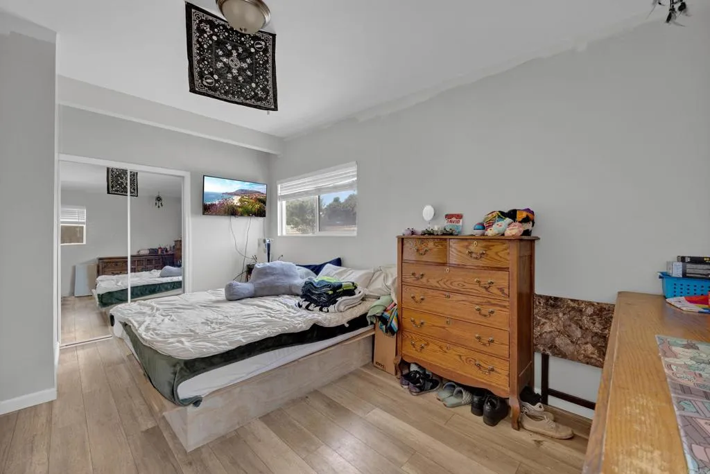 https://cdn.realtyfeed.com/cdn/127/306708596/daf5e40a9ce55e53e4cf3d05fd797038.webp