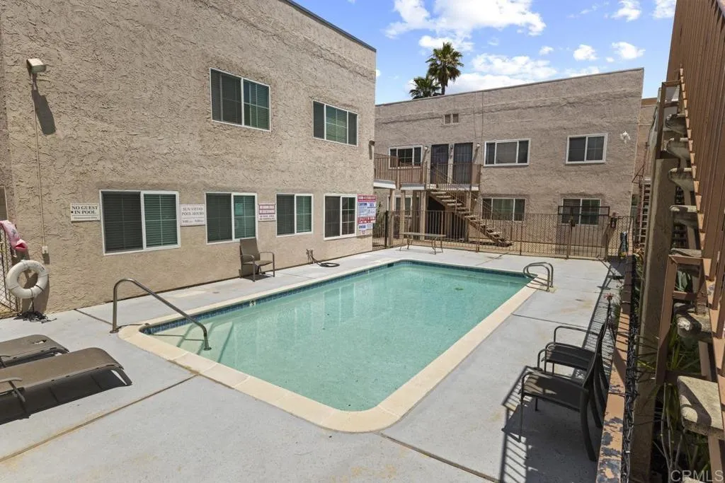https://cdn.realtyfeed.com/cdn/127/306708607/4acec9f819b88a55e38e9c0a3ca5a703.webp