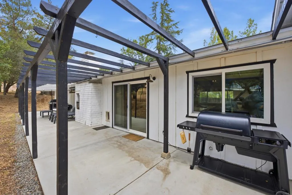 https://cdn.realtyfeed.com/cdn/127/306708641/23d8a384fd8439c7e320774d61dc2221.webp