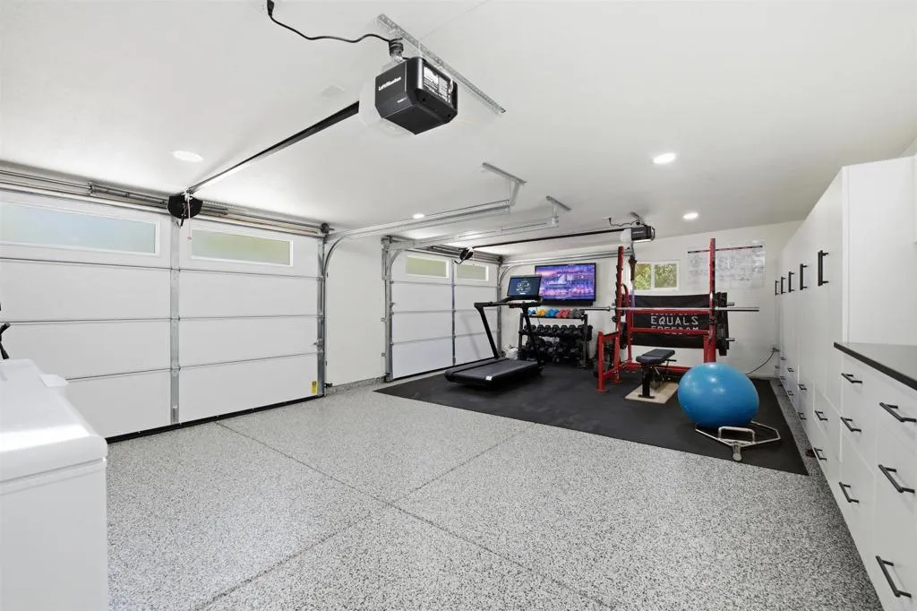 https://cdn.realtyfeed.com/cdn/127/306708641/44967fa1e232eed55f4321644b98bc95.webp