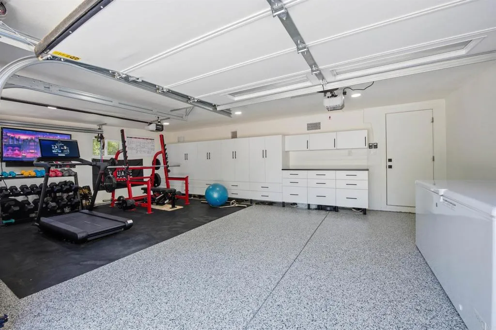 https://cdn.realtyfeed.com/cdn/127/306708641/9024df10e4dd04ce6a0ac287619bfcc3.webp