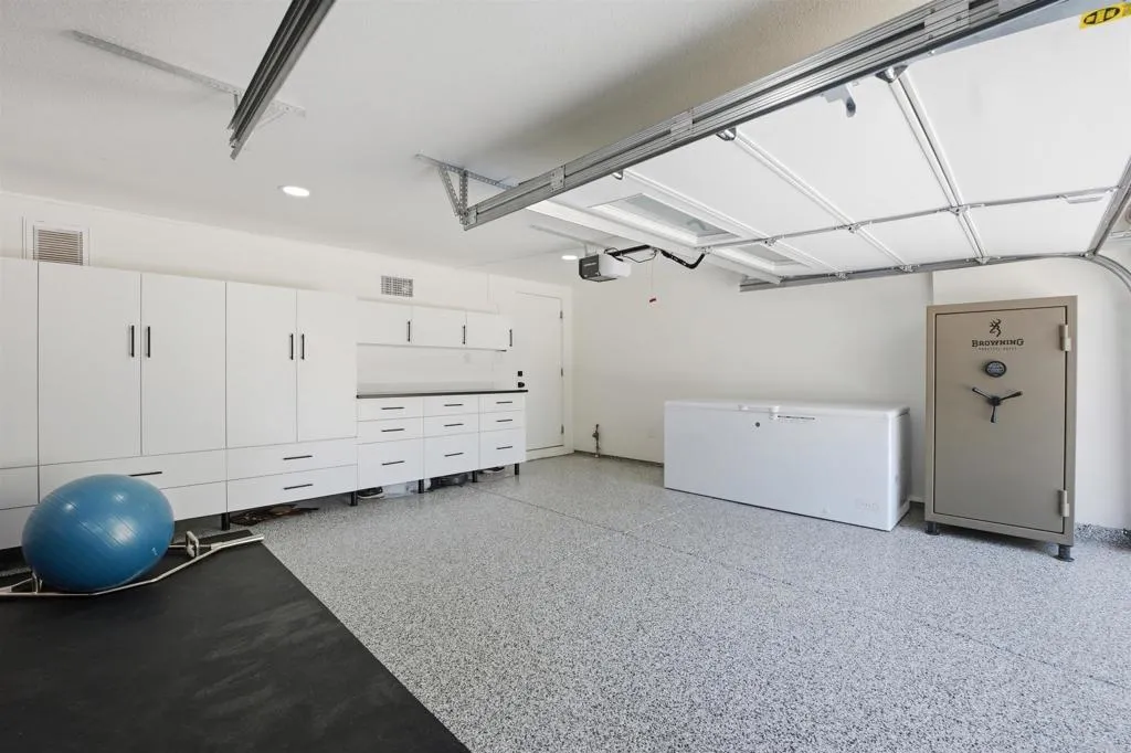 https://cdn.realtyfeed.com/cdn/127/306708641/d95549c953246808b0112ad119f8148a.webp