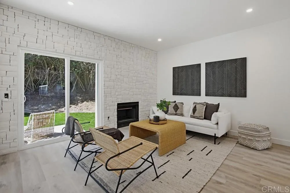 https://cdn.realtyfeed.com/cdn/127/306708767/55a3986d7b1cf3fe2673b0d58ca7b6ed.webp