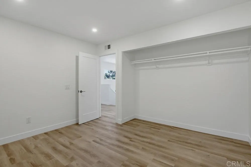 https://cdn.realtyfeed.com/cdn/127/306708767/cc11d33ac60197e3f127647a67d1761c.webp
