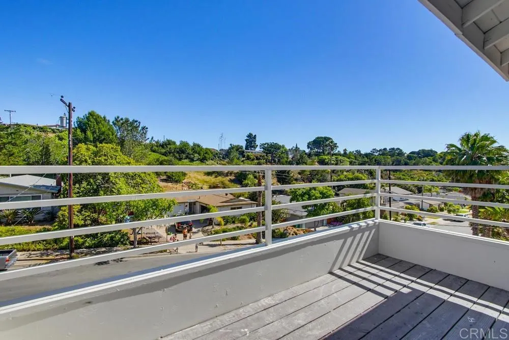 https://cdn.realtyfeed.com/cdn/127/306708767/e7238be729cf8aa565bddd754db602c9.webp