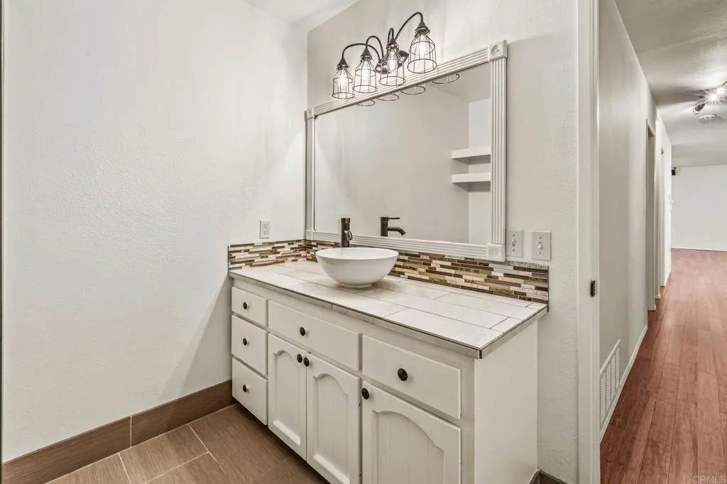 https://cdn.realtyfeed.com/cdn/127/306708792/279a1eaf0e750173069e6095b57319db.webp