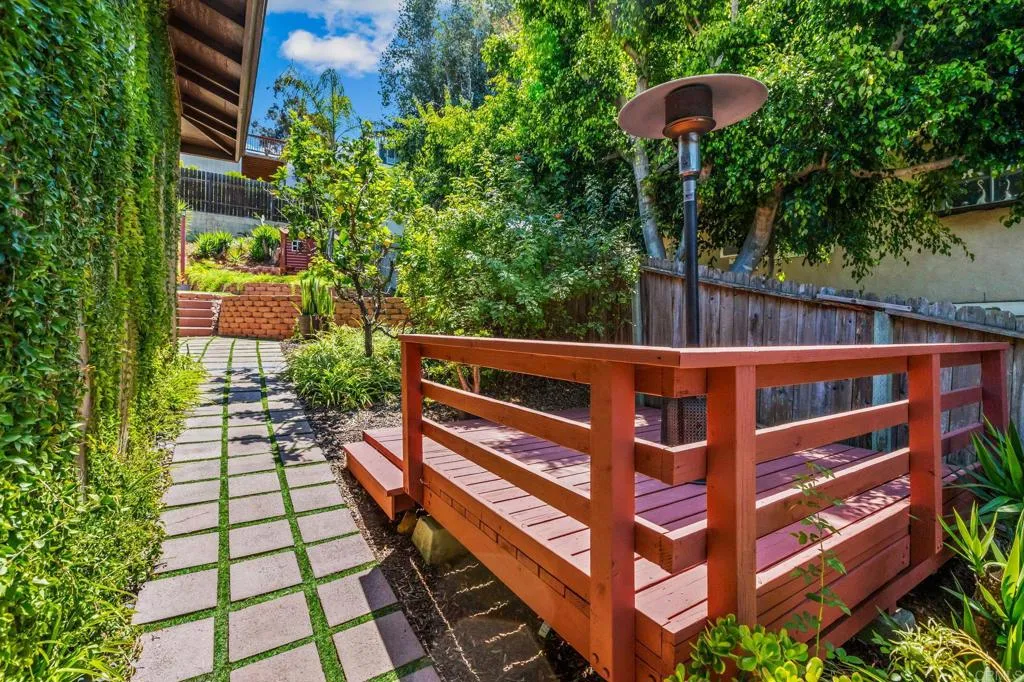 https://cdn.realtyfeed.com/cdn/127/306708792/61b27366a5720491d113eeeec32ac3f0.webp