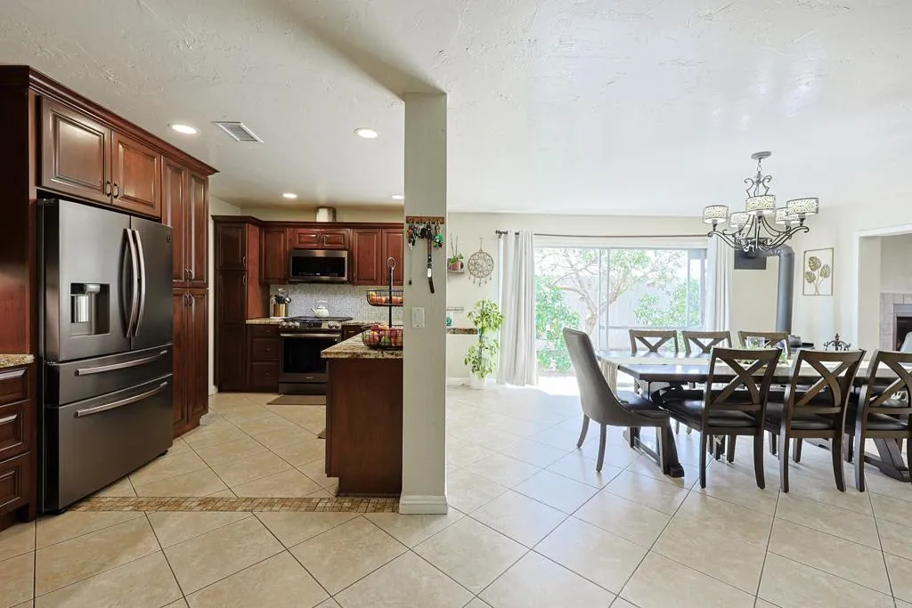 https://cdn.realtyfeed.com/cdn/127/306708799/045ca3a718f36800d58f58a1be854279.webp